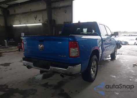 2021 Ram 1500 Big Horn 4X4 5'7 Box z USA, uszkodzony, nr VIN 1C6SRFFT4MN641929